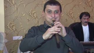 Sari gelin Шикарно играет Врам на инструменте Послушайте.