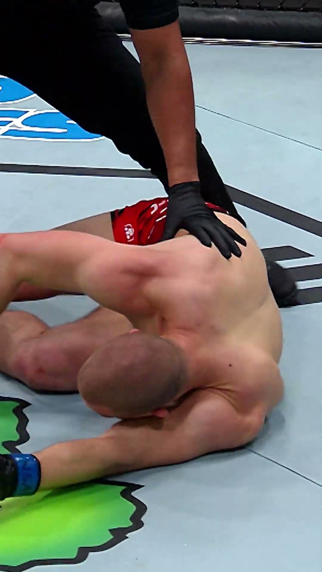 STANDING ELBOW ? #UFCVegas104