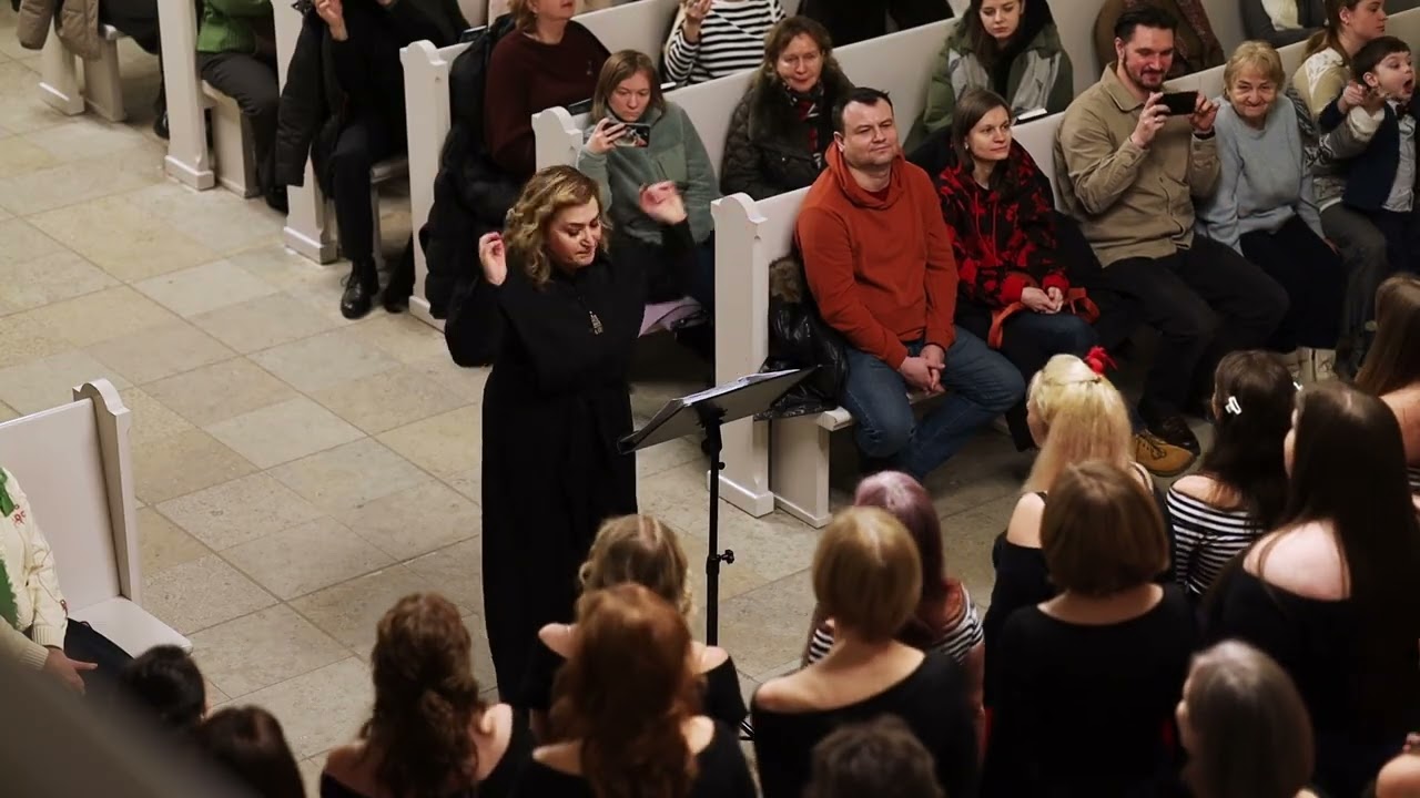 DRY BONES  (Traditional spiritual. Arr. Tom Fettke)