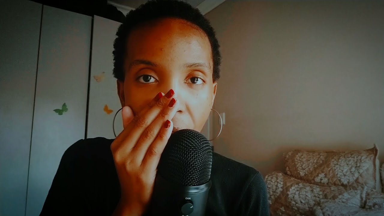 Asmr | Finger Flutters with Gum chewing 😍