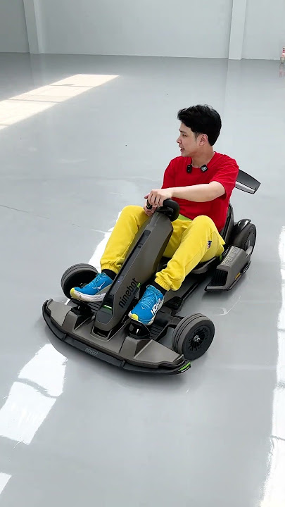 Aku Coba Drift Pakai Mobil Mainan!