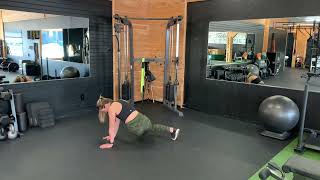 CAMFIT- Bear plank kick through
