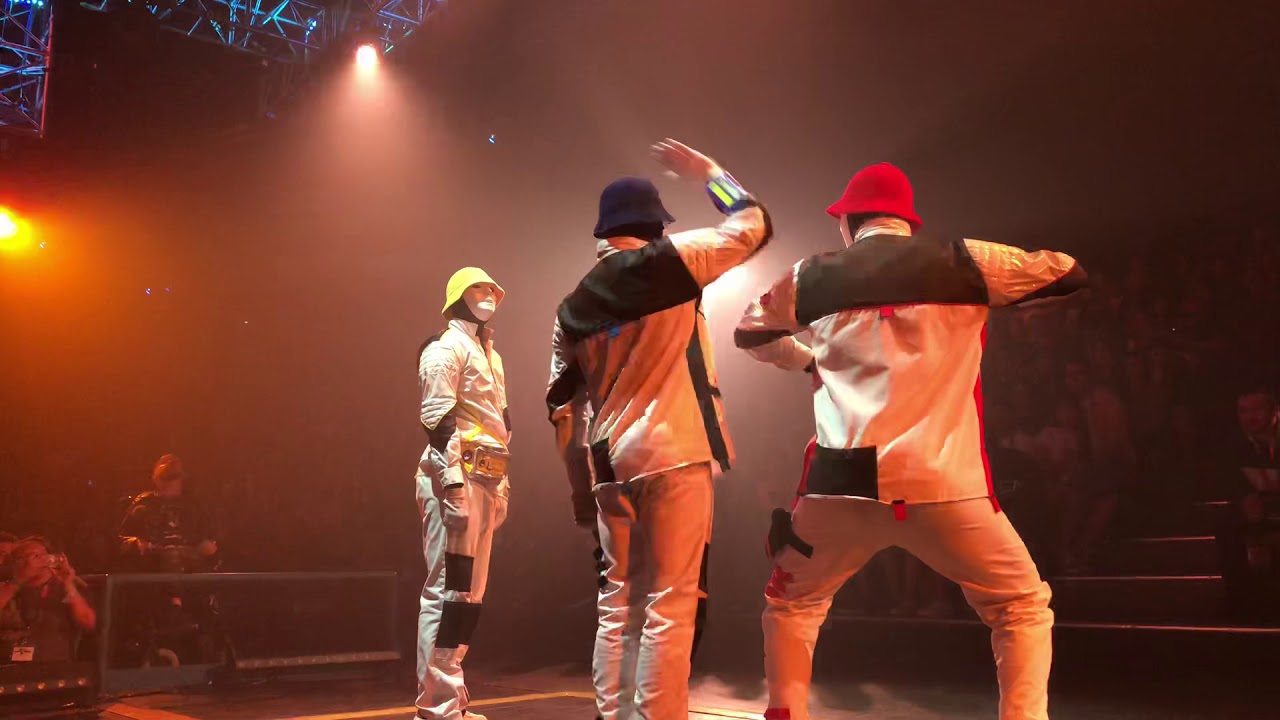 Halloween Horror Nights 28 Jabbawockeez YouTube
