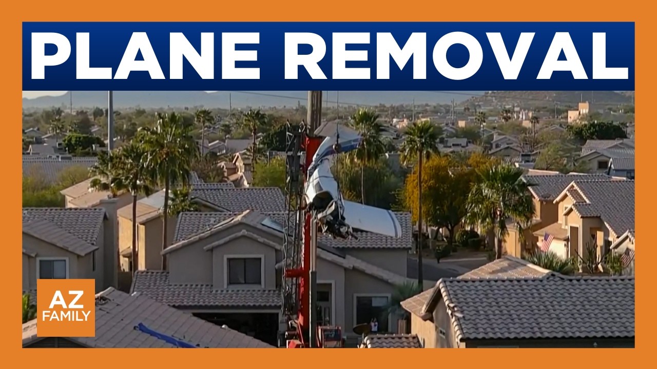 Crews remove crashed plane from Phoenix home's backyard