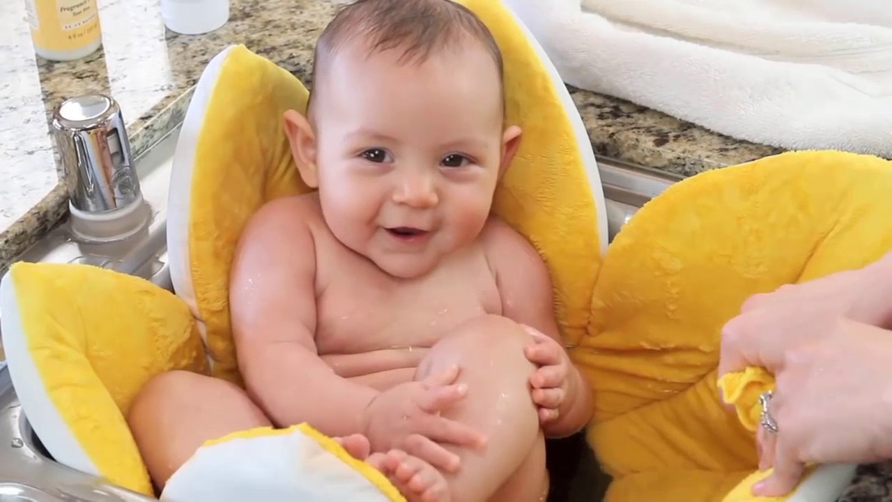 New Baby Bath Mat Cute Flower Shape Blooming Super Soft Plush Lotus