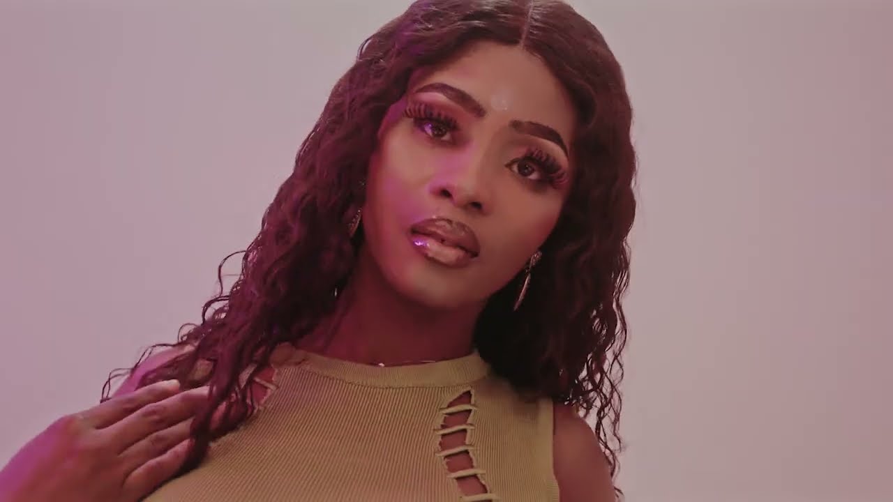 Da Clinzzy - First Love (Music Video)