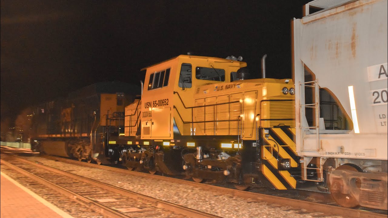 U.S. Navy Yard Switcher Trailing on CSX train - YouTube