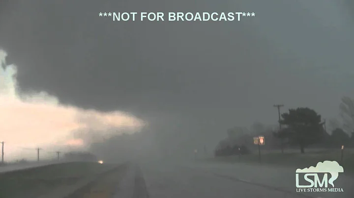 4-9-15 Clinton, IA Tornado *Aaron Rigsby*