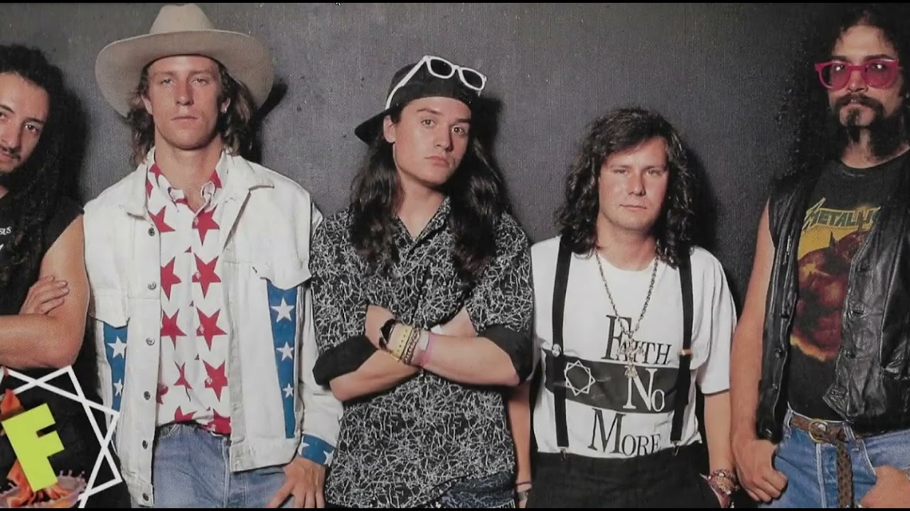 Кортни Лав всех подставляет.