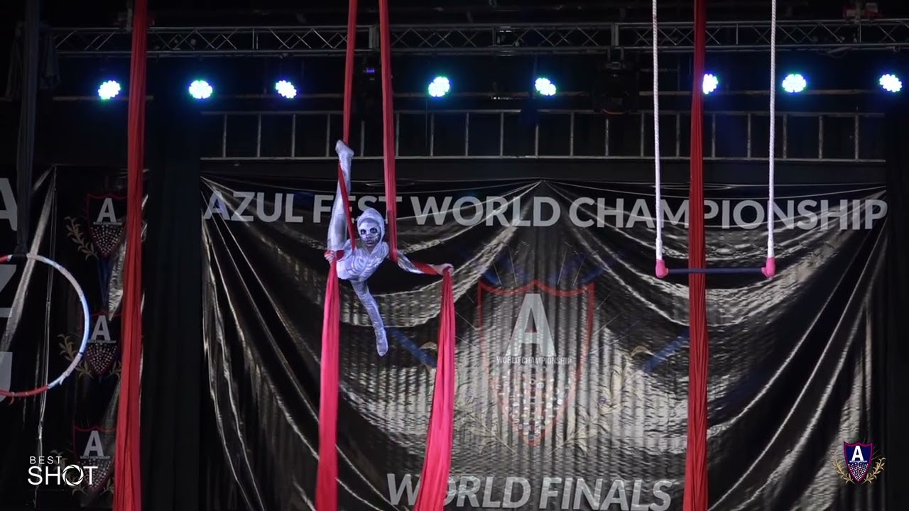 Azul Fest World Championship - Finales Mundiales de Artes Aereas - Valentina Calderon 