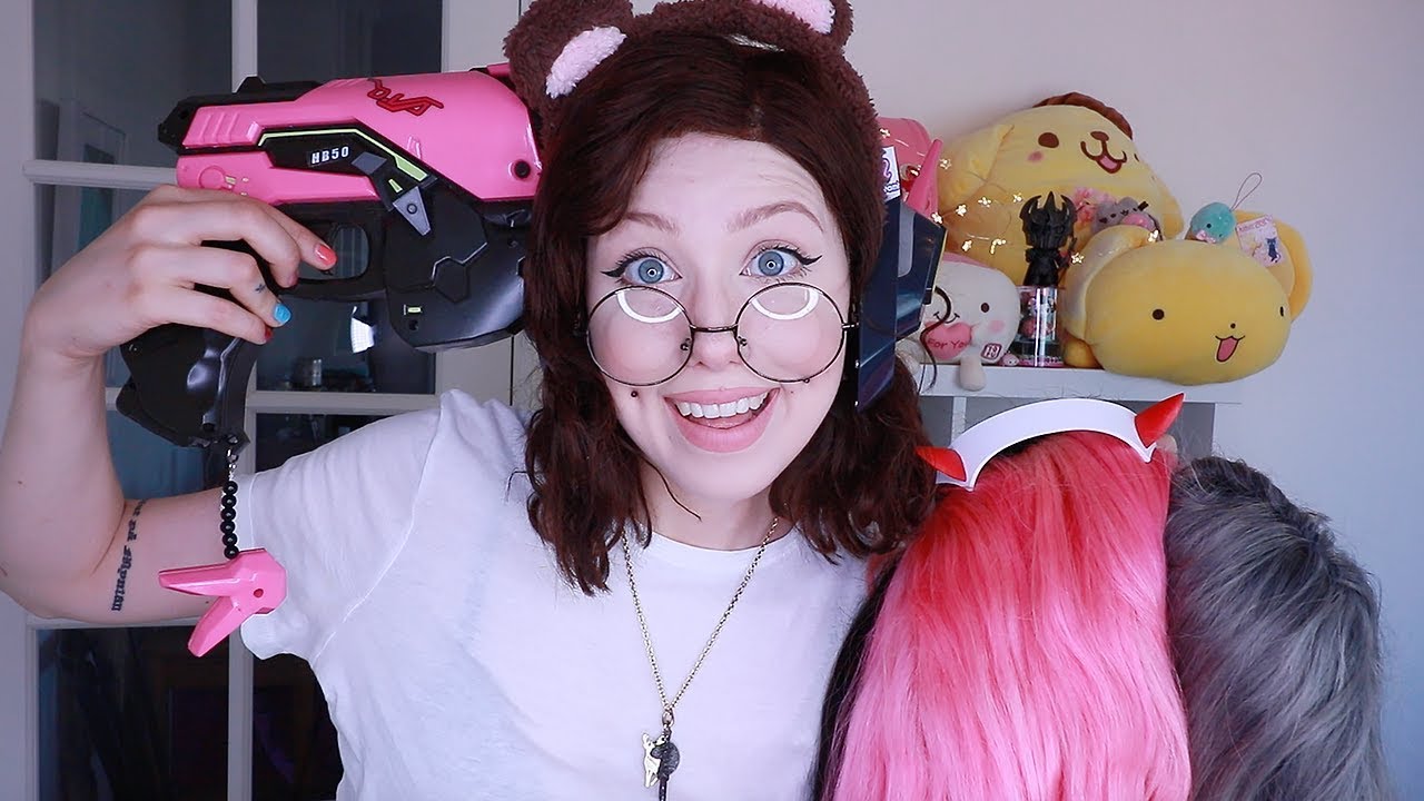 WEABOO NEEDS HELP/ Outfit for Con