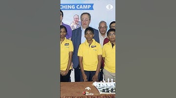 Praggnanandhaa plays against his Teacher 😍😍 #chess #praggnanandhaa