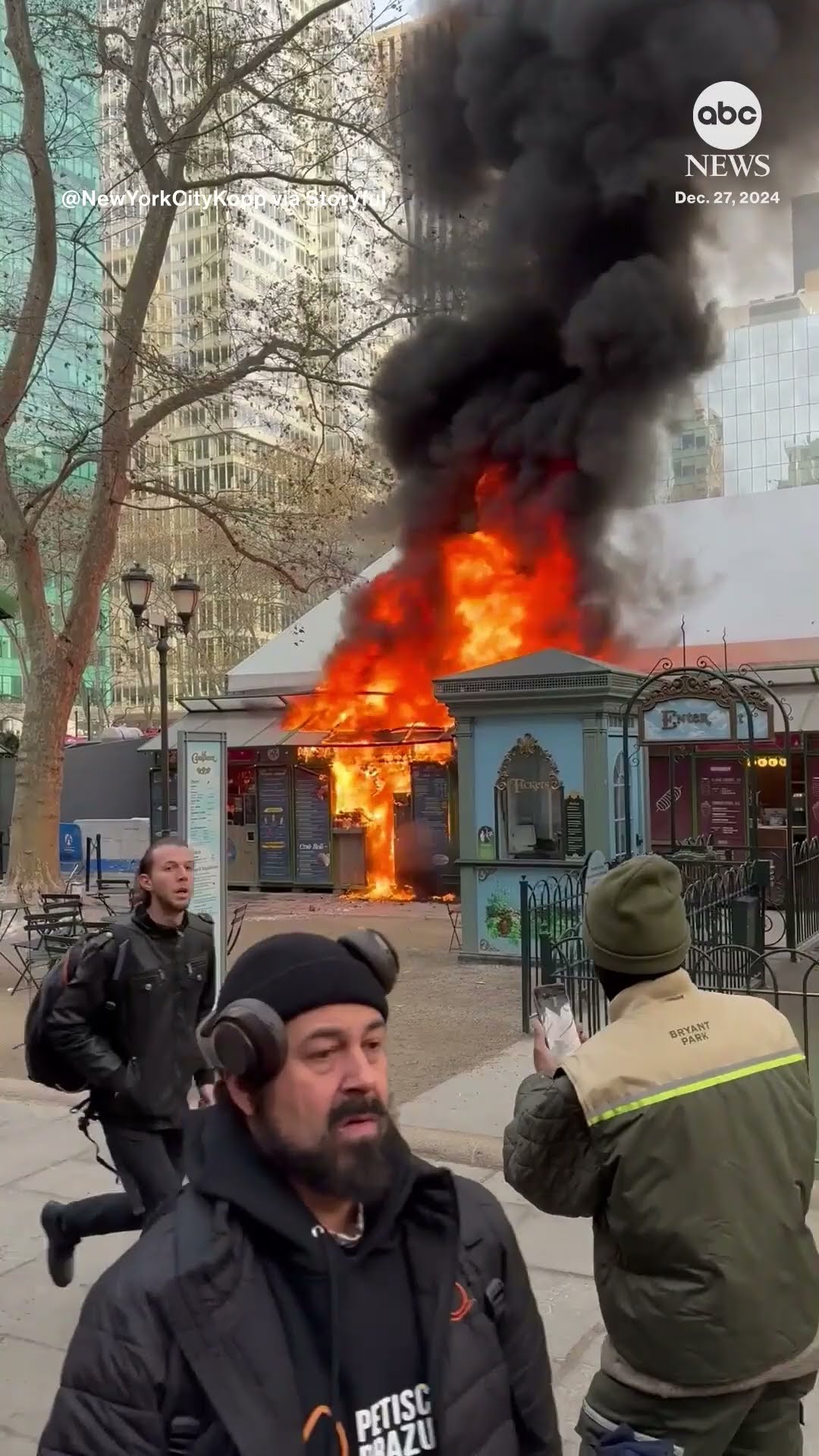 Fire rips through booth at NYC holiday market