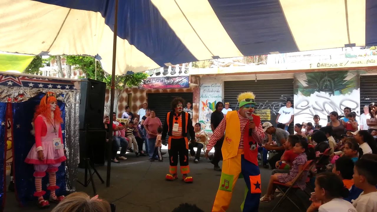 Payasos en Acción sketch la ambulancia