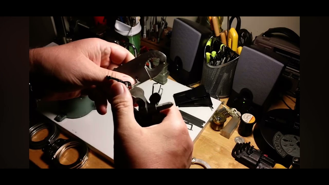 Modifying Handcuff Keys - YouTube