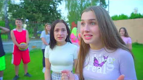 Диана ПОЖАЛЕЛА ЧТО ПРИДУМАЛА ПОЦЕЛУИ ВСЛЕПУЮ В ШКОЛЕ!!!