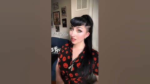 Being Goth in the South like #Goth #Oddities #GothGirl #alt #DarkFashion #GothHair #GothDecor