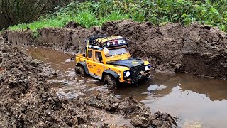 Crawler Defender pick-up dans les ornières.