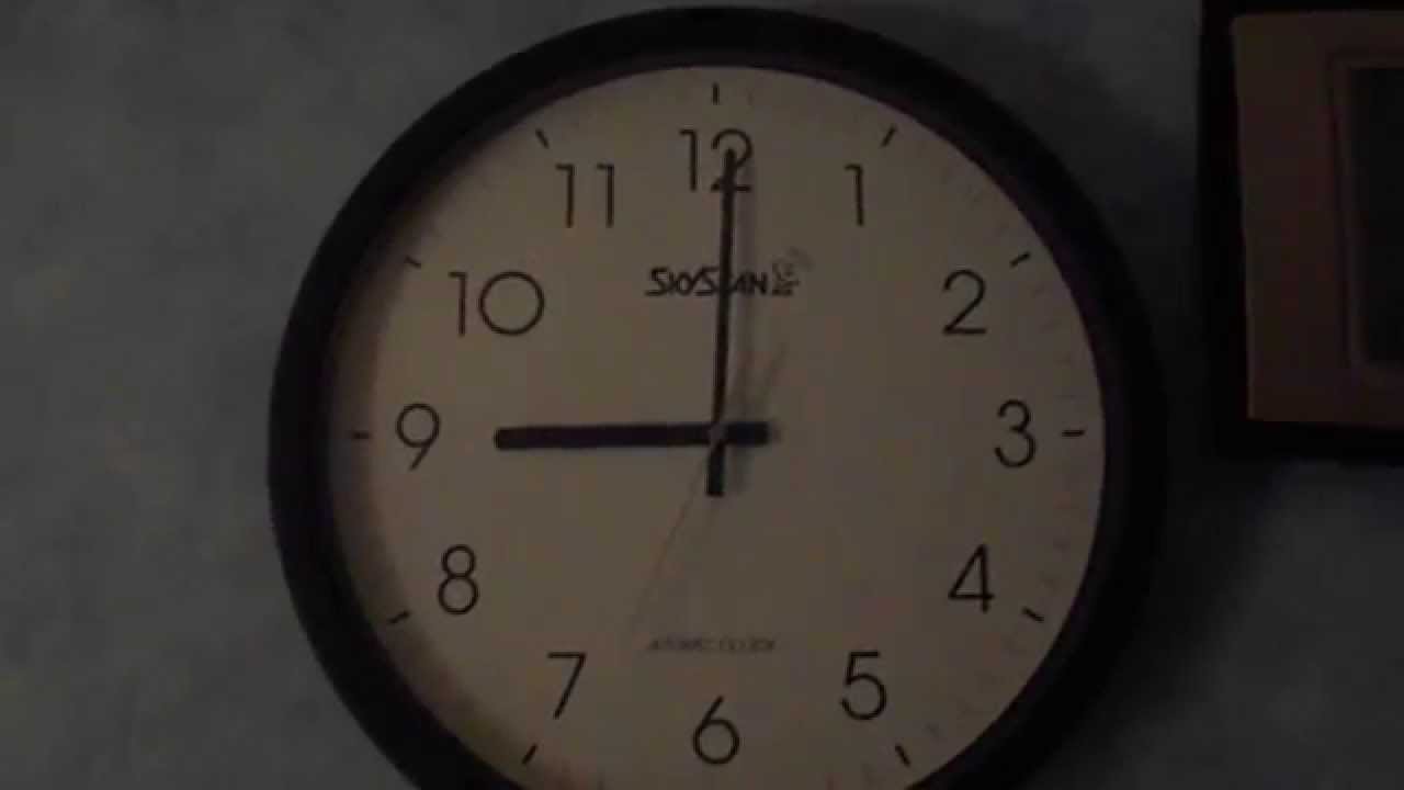 Skyscan Atomic Clock Model 28900 - 003 - Taychiwowa - YouTube