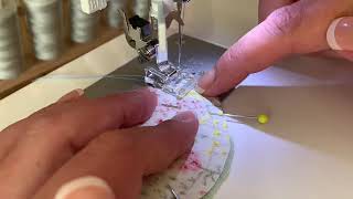 Clear View foot by Singer Outlet - Sewing with Love Presser foot guide for sewing machines.