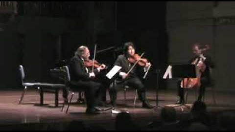 Arion Quartet plays Haydn String Trio in G Major: Presto