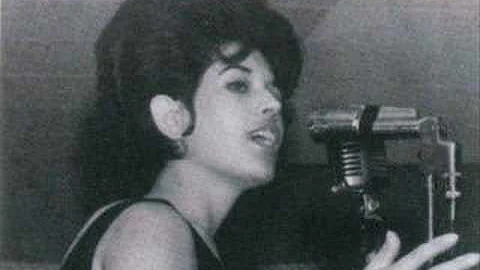 HELLO STRANGER,PAULA AND THE LATINAIRES