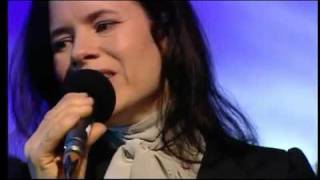 Natalie Merchant: "Motherland" chords