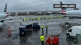 Traveler shares moment of humanity on Charlotte tarmac after airline employee dies