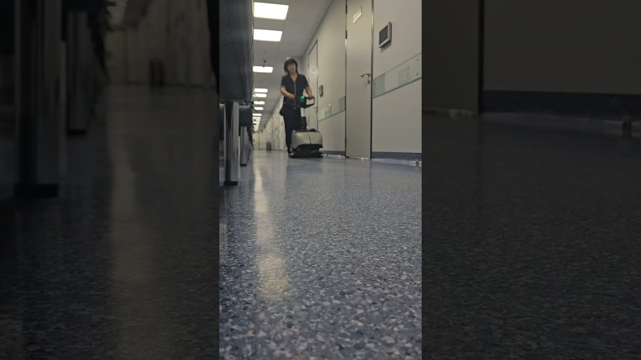 Тест-драйв поломоечной машины ARTRED M350H в больнице