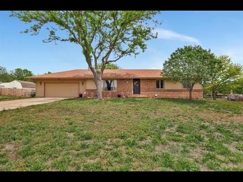 1116 E Betsy Ross Dr, Andover, KS home video tour