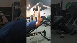 chest dumbell #kontenyoutube #gymworkout #fitnesstips #olahragaviral