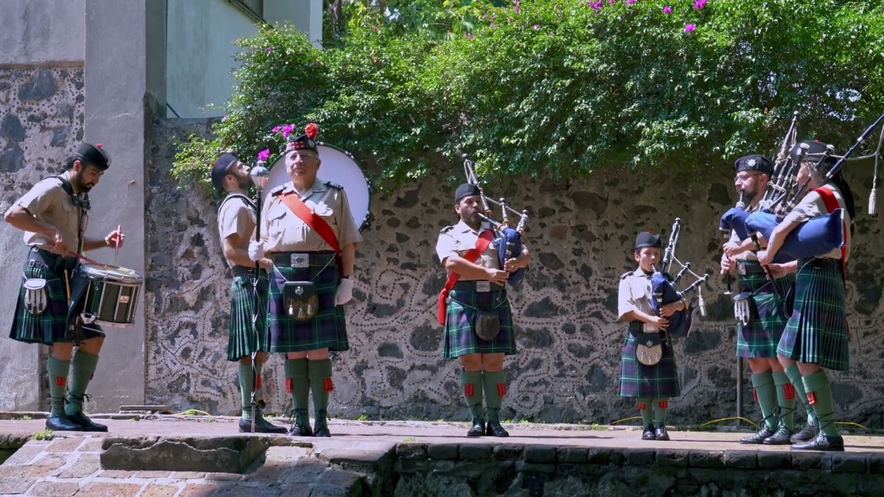Watch Banda de Gaitas del Batallón de San Patricio on YouTube Watch Banda de Gaitas del Batallón de San Patricio on YouTube