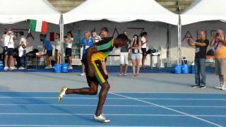 Bolt blocks Warm up 2011