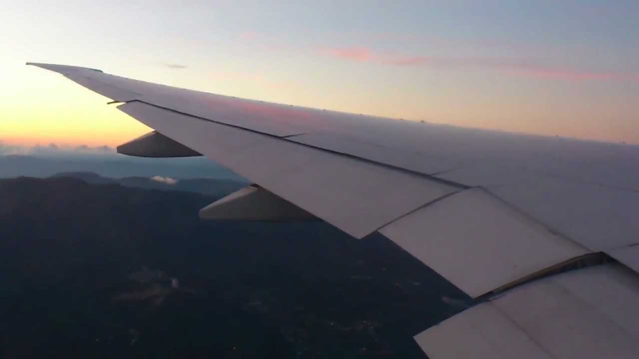 EVA Airways BR015 777-300ER  Landing at Taoyuan Intl’