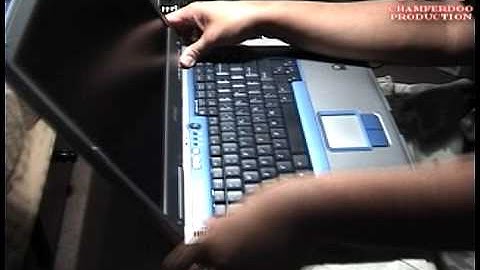how to clean the laptop keyboard
