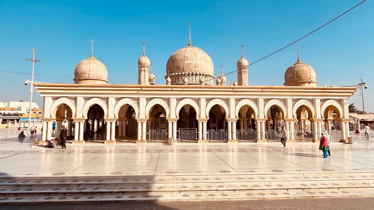 Baba Taj  || With Friends  || 