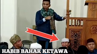 Habib Bahar Bin Smith Ketawa Dengar Ceramah Ustadz Abdul Somad Ibumu Surgamu Kajian Ramadhan