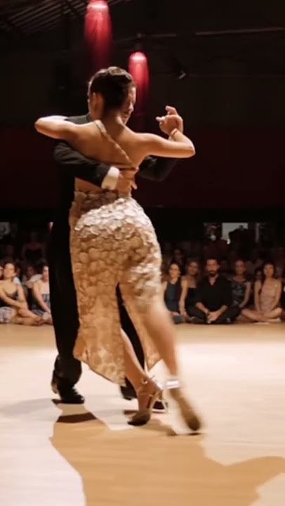 YANINA QUINONES Y  NERI PILIU TANGO SUPER RITMICO (first part)#tango #argentina #france #milongas