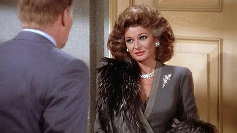 29 THE COLBYS women in fur