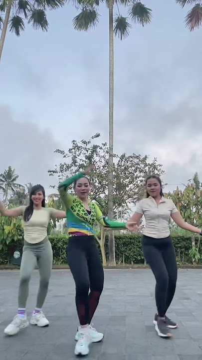 goyang pagi bokong semok lagi lagi #dance #asiafiaerobic #senamaerobik #kelasaerobicpemula #dancer