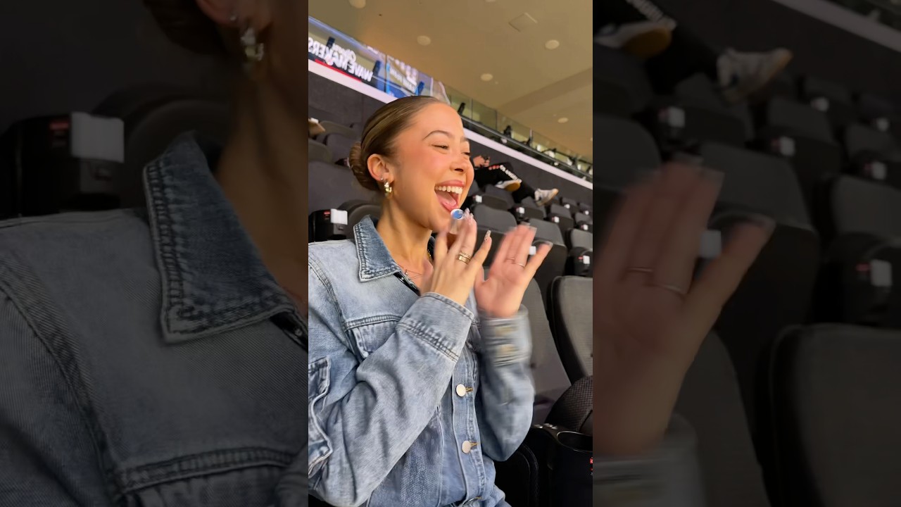 Идеальная помада для губ в любое время и в любом месте.