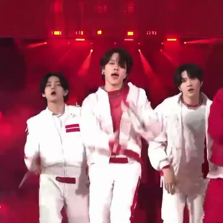 BTS “FIRE” dance break 🔥😳 | BTS PTD SEOUL CONCERT 2022 DAY 3