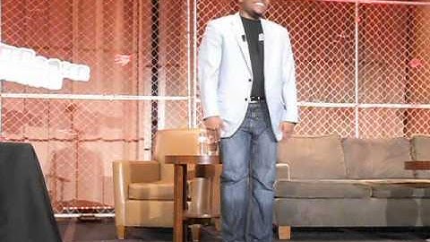 Walker Stalker Convention 2013- IronE Singleton doing a impression of Tdog as a zombie.