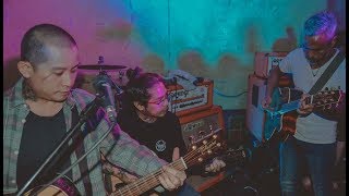Gabb Ocho Islaw - Champagne Supernova ( Brgy Tibay 90's Cover Night ) chords