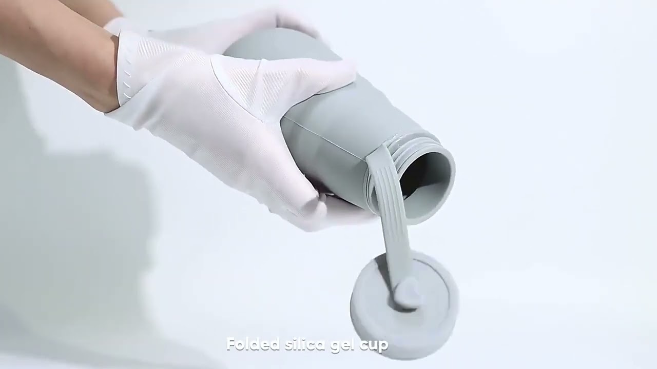 Can your water bottle fold like this?FAYREN Collapsible BPA Free 17oz Silicone Water Bottle