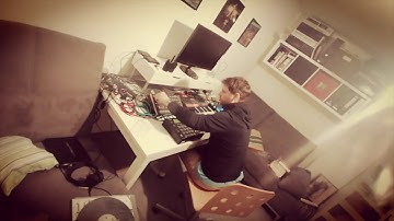 Messing with MPC 1000, Elektron Analog Four and Technics 1200MK2