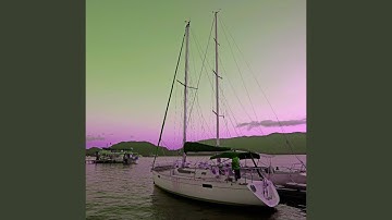 Pulsating Backdrops for Light Thoughts