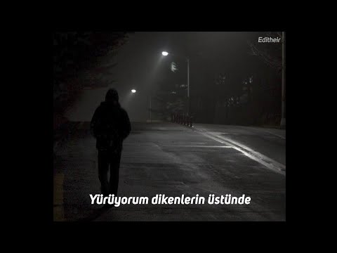 Batuhan Yağız - Yürüyorum Dikenlerin Üstünde (Lyrics)