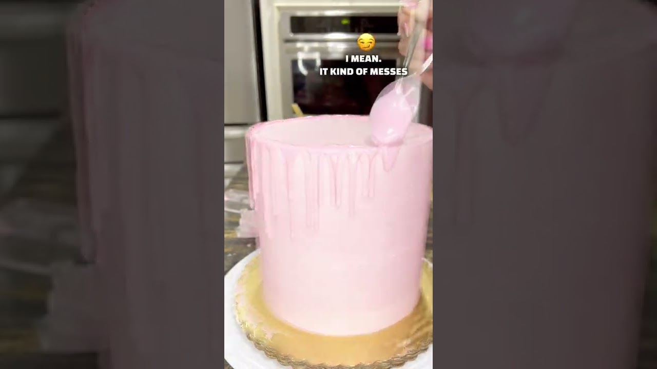 A last minute cake for a stressed customer