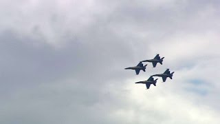 Fans and players get a nice surprise as group of fighter jets
unexpectedly soars over the ballpark keep their cool check out
http://m.mlb.c...